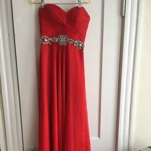 Gorgeous floor length ball gown